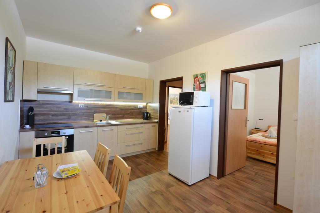 Skolici Stredisko Abena S Ubytovanim Apartment Ostrava Exterior photo